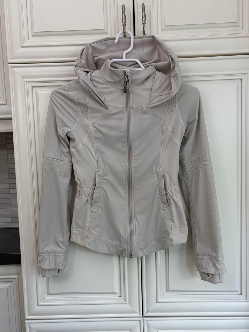 Ivivva by Lululemon girl’s hooded jacket